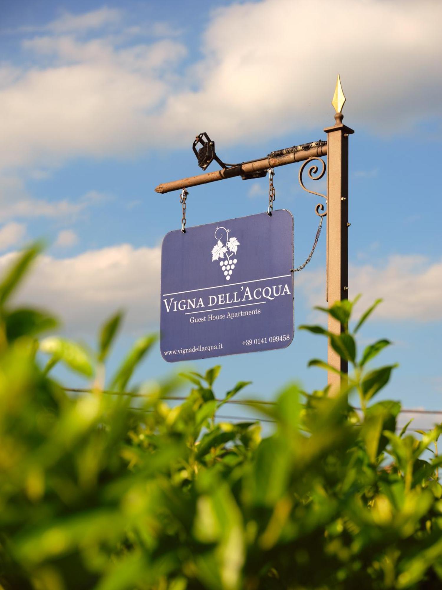 Vigna Dell'Acqua Villa Santo Stefano Belbo Exterior foto