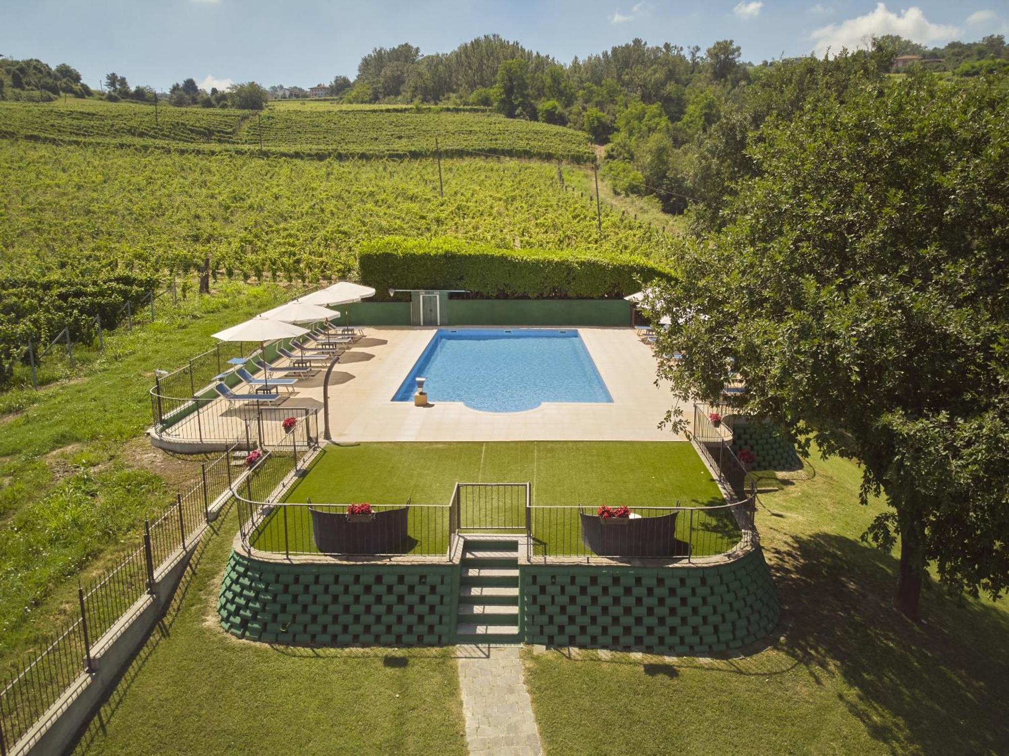 Vigna Dell'Acqua Villa Santo Stefano Belbo Exterior foto